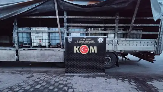 17 ton karışımlı akaryakıtı piyasaya süremeden yakalandılar