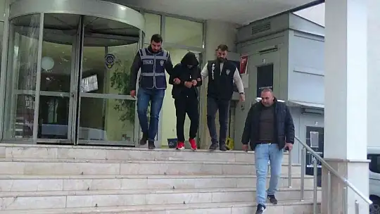 Hırsızlıktan aranan şahıs yakalandı