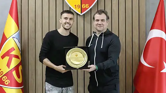 Kayserispor'dan resmen ayrıldı