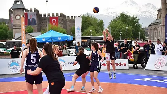 3x3 Basketbol'da nefes kesen mücadele