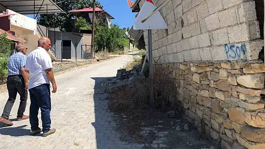 5.5'lik deprem bu köye büyük hasar verdi