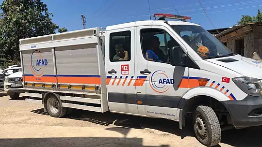 5.5'lik deprem bu köye büyük hasar verdi