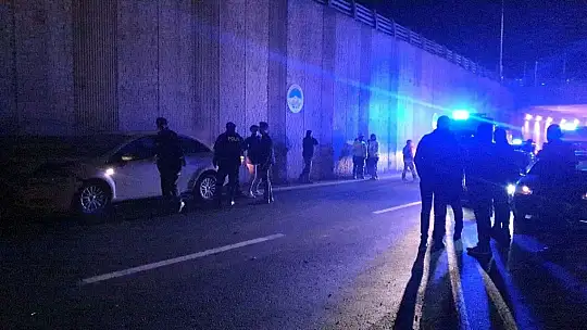 6 aracın karıştığı zincirleme kazada 2 kişi yaralandı