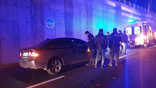 6 aracın karıştığı zincirleme kazada 2 kişi yaralandı