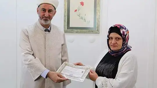 6'ncı kattan düştü, iyileşince Müslüman oldu