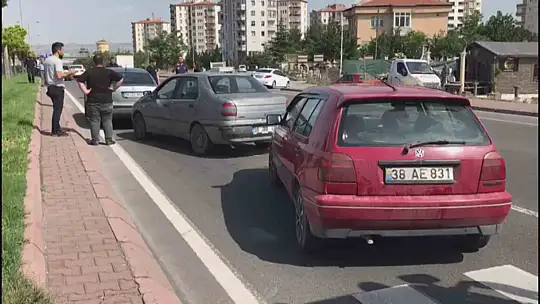 Kayseri'de 7 araç birbirine girdi