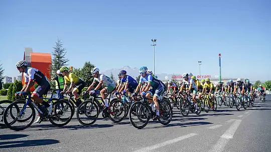 9 ülkeden gelen sporcular Erciyes'e pedal çevirecek