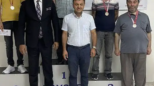 10 sporcu altın madalya kazandı