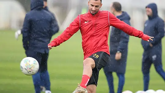 Çağdaş Atan, başarıyı takım sinerjisine bağladı