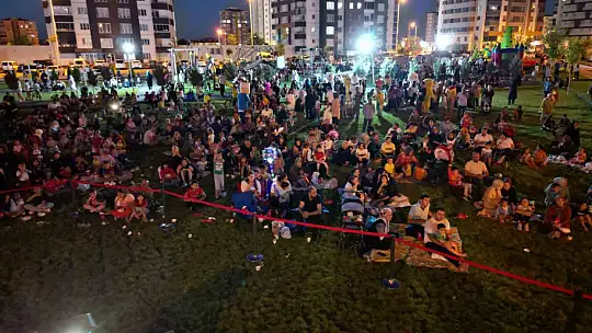 Melikgazi'nin açık hava sineması Belsin ve Kazım Karabekir'de...