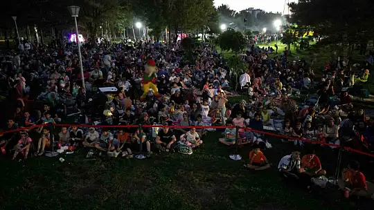 Melikgazi'nin açık hava sineması Belsin ve Kazım Karabekir'de...