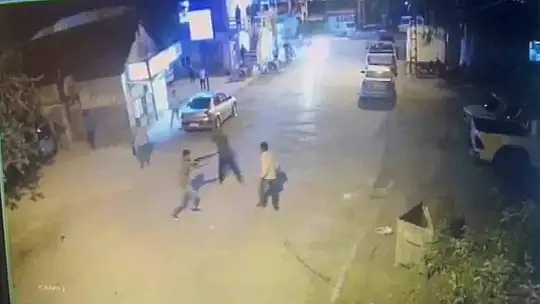 Adana'da 1 kişinin vurulduğu silahlı kavga kamerada