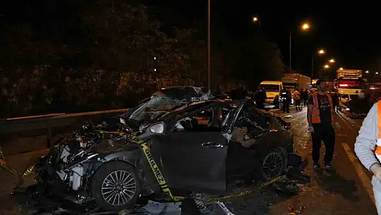 13 aracın karıştığı Adana'daki kazada kapanan otoyol ulaşıma açıldı