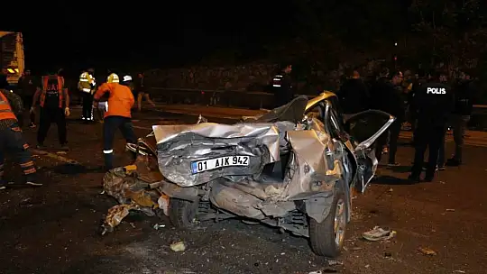 13 aracın karıştığı Adana'daki kazada kapanan otoyol ulaşıma açıldı