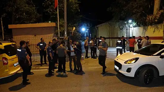 Adana'da mühimmatla yakalanan şahıs...