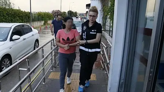 Adana'da piyasaya 4 milyon 500 bin TL sahte altın süren şebekeye operasyon