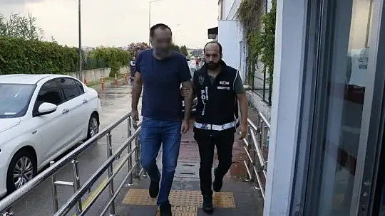 Adana'da piyasaya 4 milyon 500 bin TL sahte altın süren şebekeye operasyon