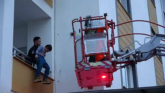 Adana'da sağanak yağış esareti!