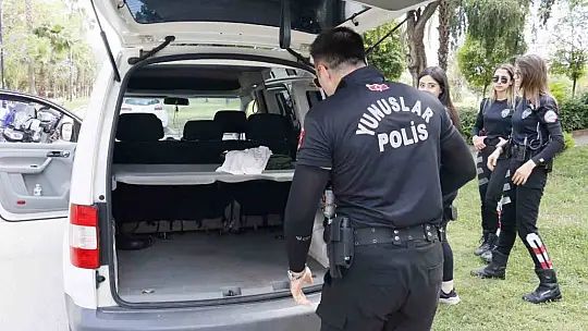 Adana polisinin 'şok uygulamaları'nda bin 287 adet ruhsatsız silah ele geçirildi