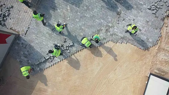 Afet bölgesindeki ilk 'konteyner çarşı', yarın Elbistan'da hizmet verecek