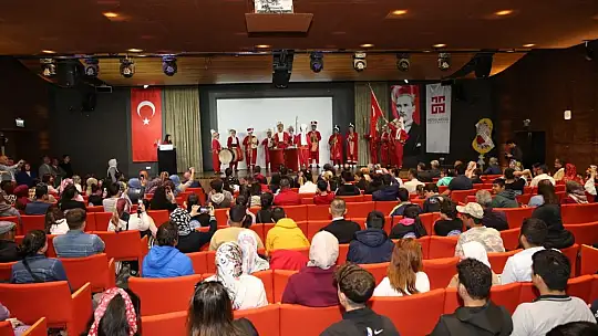 AGÜ'de 'Hayatın Renkleri, Engelsiz Dokunuşlar'