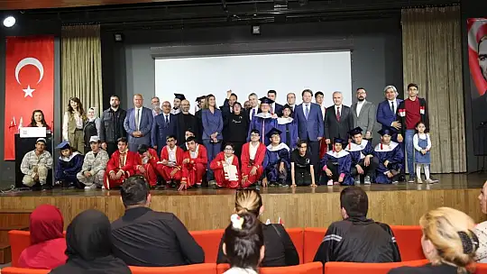 AGÜ'de 'Hayatın Renkleri, Engelsiz Dokunuşlar'