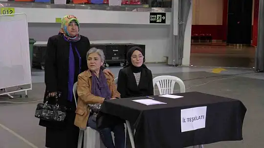 Karaaslan: 'Biz bu ülkenin meçhule gitmesine izin vermeyeceğiz'