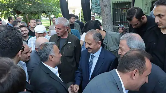 AK Partililer bayramlaştı