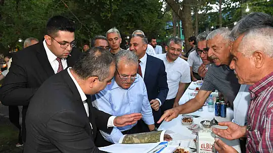 Akar ve Büyükkılıç Kayseri'nin ilçelerini ziyaret etti