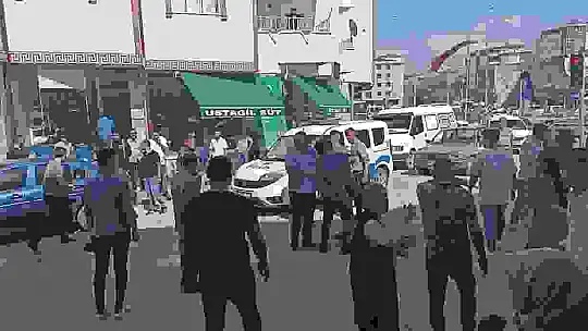 Akrabalar arasında çıkan kavgada ortalık savaş alanına döndü: 2'si ağır 5 yaralı