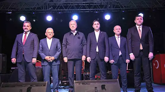 Ali Kınık Kayseri'de hayranlarıyla buluştu