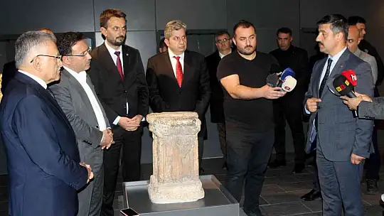 Anadolu'da tek olan 2 bin 500 yıllık sunak ait olduğu topraklarda