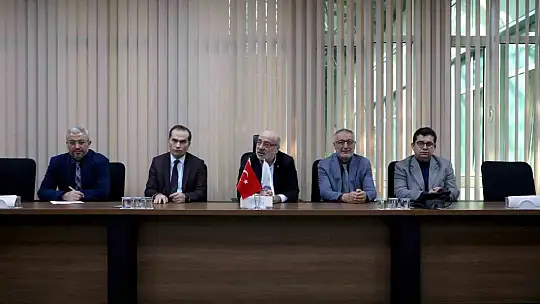 Öğrencilerden Rektör Karamustafa'ya ziyaret