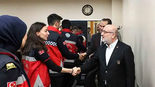 Öğrencilerden Rektör Karamustafa'ya ziyaret