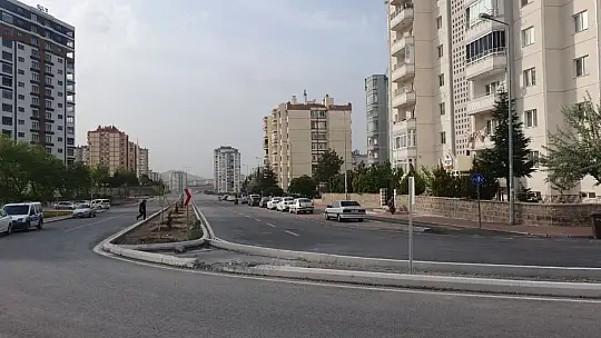 Asansör beklerken hayatını kaybetti