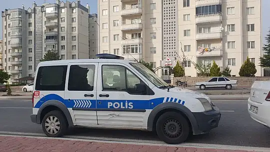 Asansör beklerken hayatını kaybetti