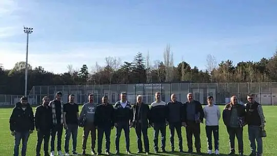 ASKF'den amatörlere malzeme dağıtımı yaptı