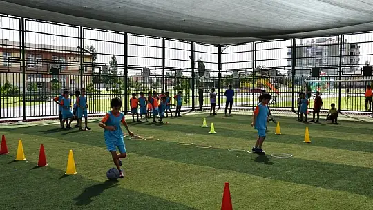 Yaz spor kursları, dolu dolu geçti