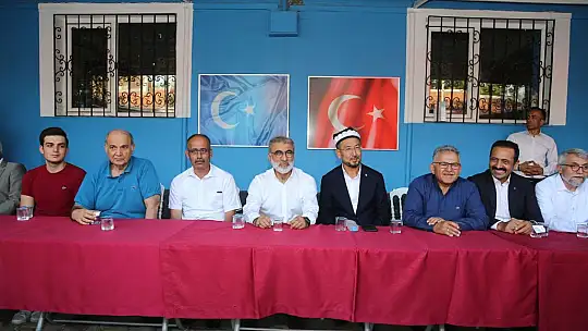 Çocukların sünnet heyecanına ortak oldular