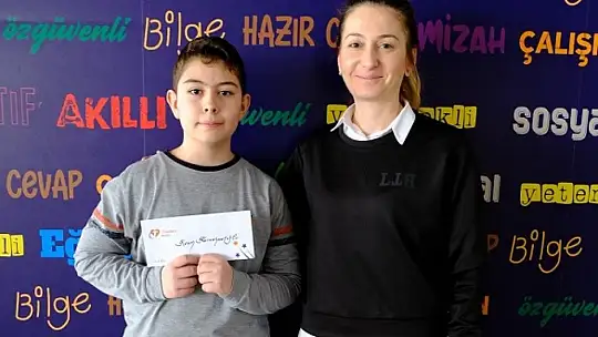 7.sınıf öğrencisi kazandığı ödülü depremzedelere bağışladı