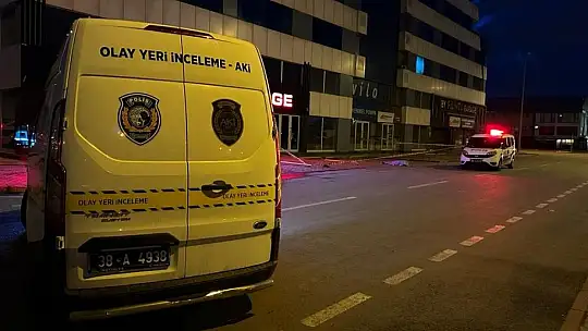 Kayseri'de bir genç 14. kattan düştü. Hayatını kaybetti