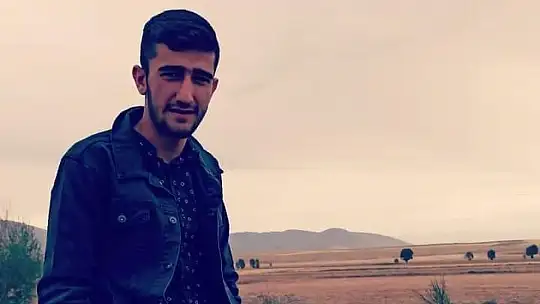 Lokomotifin çarptığı tır sürücüsünden acı haber...