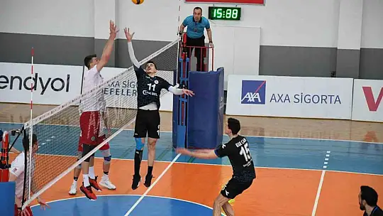 Mavi beyazlılar deplasmandaki ikinci galibiyetini aldı