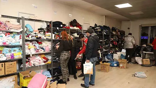 Aydınlıkevler Telekom binası, yardım koordinasyon merkezi oldu