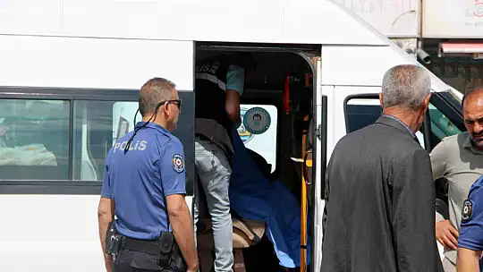 Minibüste ölü bulundu!