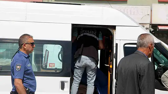 Minibüste ölü bulundu!