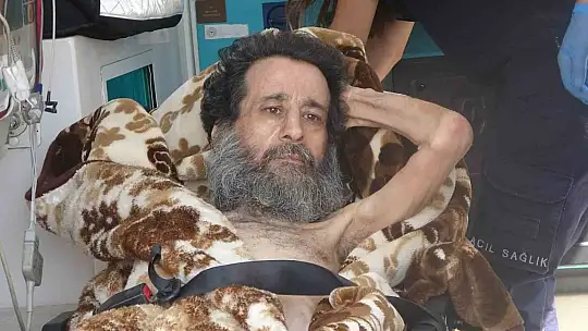 Babasını çöp evde ölüme terk edilmiş halde buldu