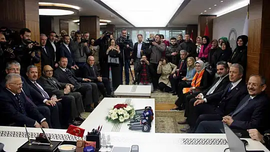 Bakan Akar Kayseri ziyaretinde açıklamalarda bulundu