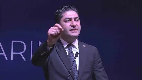 Akar: 'Yapılan gelişmelerin farklı algılanması nereden baksanız tutarsız, nereden baksanız ahmakça'