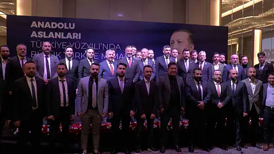 Akar: 'Yapılan gelişmelerin farklı algılanması nereden baksanız tutarsız, nereden baksanız ahmakça'